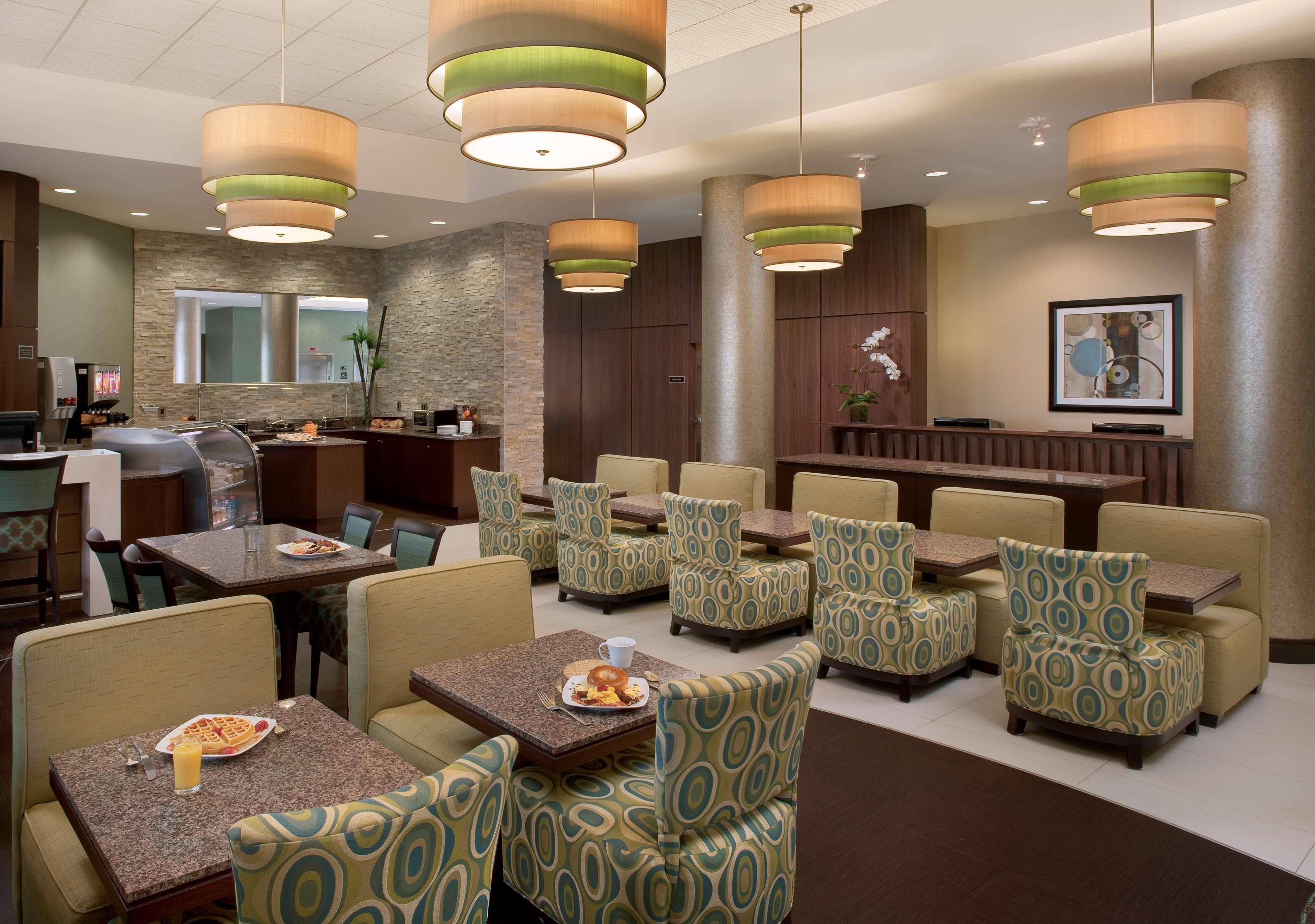 Best Western Plus Miami Intl Airport Hotel & Suites Coral Gables 마이애미 레스토랑 사진